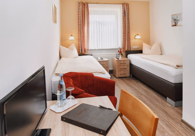 Doppelzimmer-Standard-TWIN-1